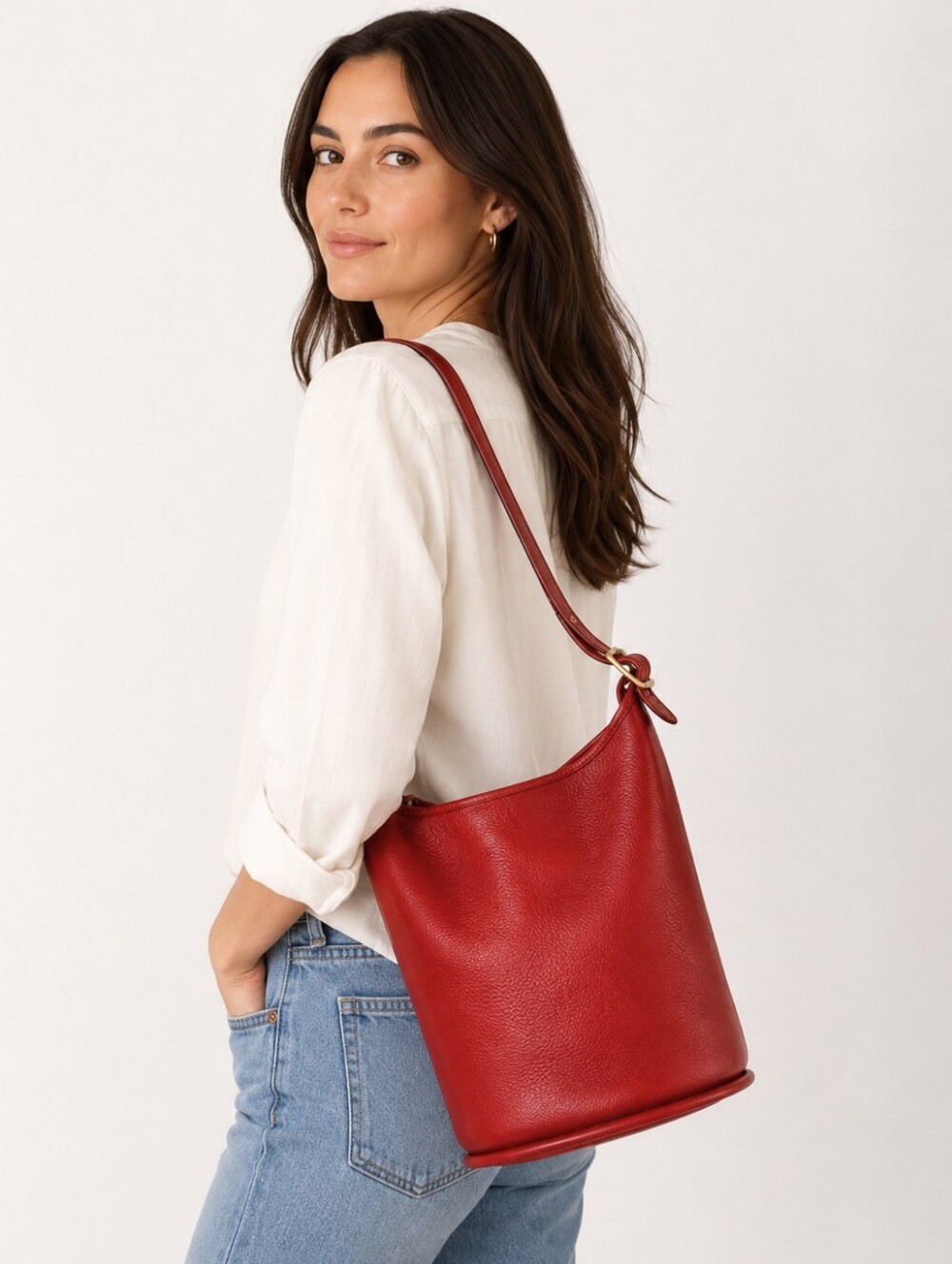 Vintage Coach Large Duffle Sac, Red Glove-Tanned Leather Shoulder Bag, USA
